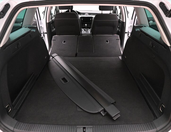 Volkswagen Passat Kombi 2,0 l 110 kw