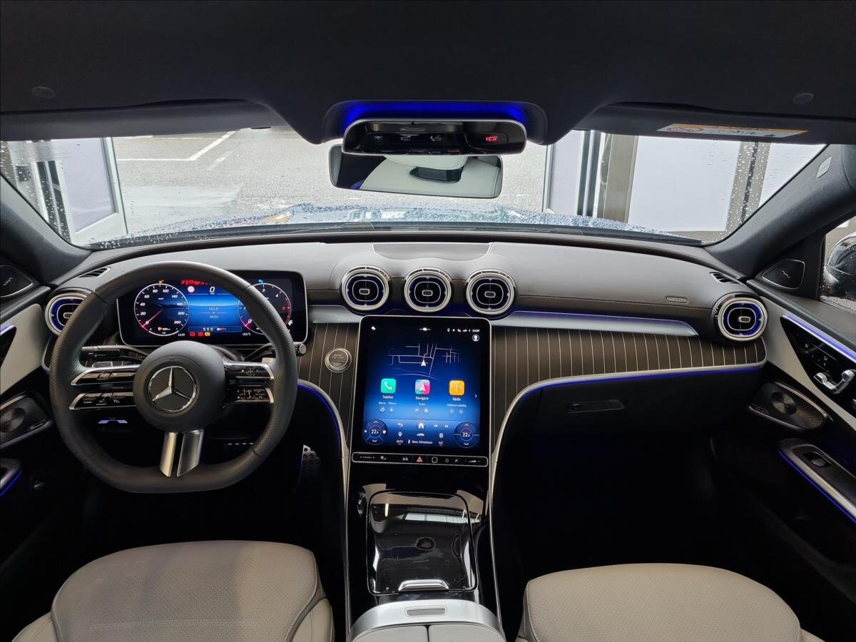 Mercedes-Benz Třídy C Sedan 2,0 l 147 kw