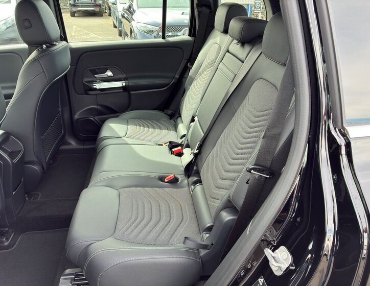 Mercedes-Benz EQB SUV / Terénní 0,0 140 kw