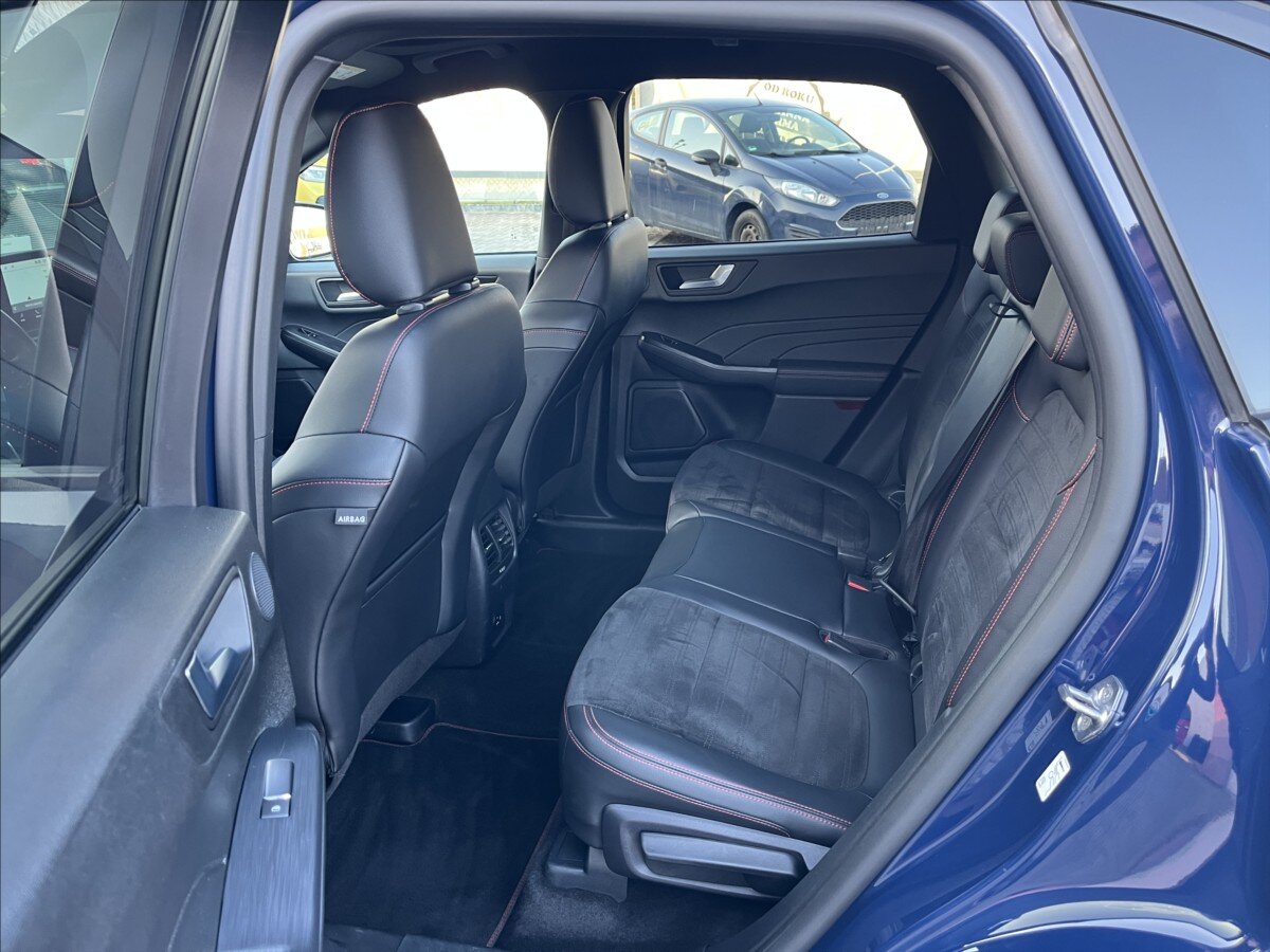 Ford Kuga SUV / Terénní 2,5 l 165 kw