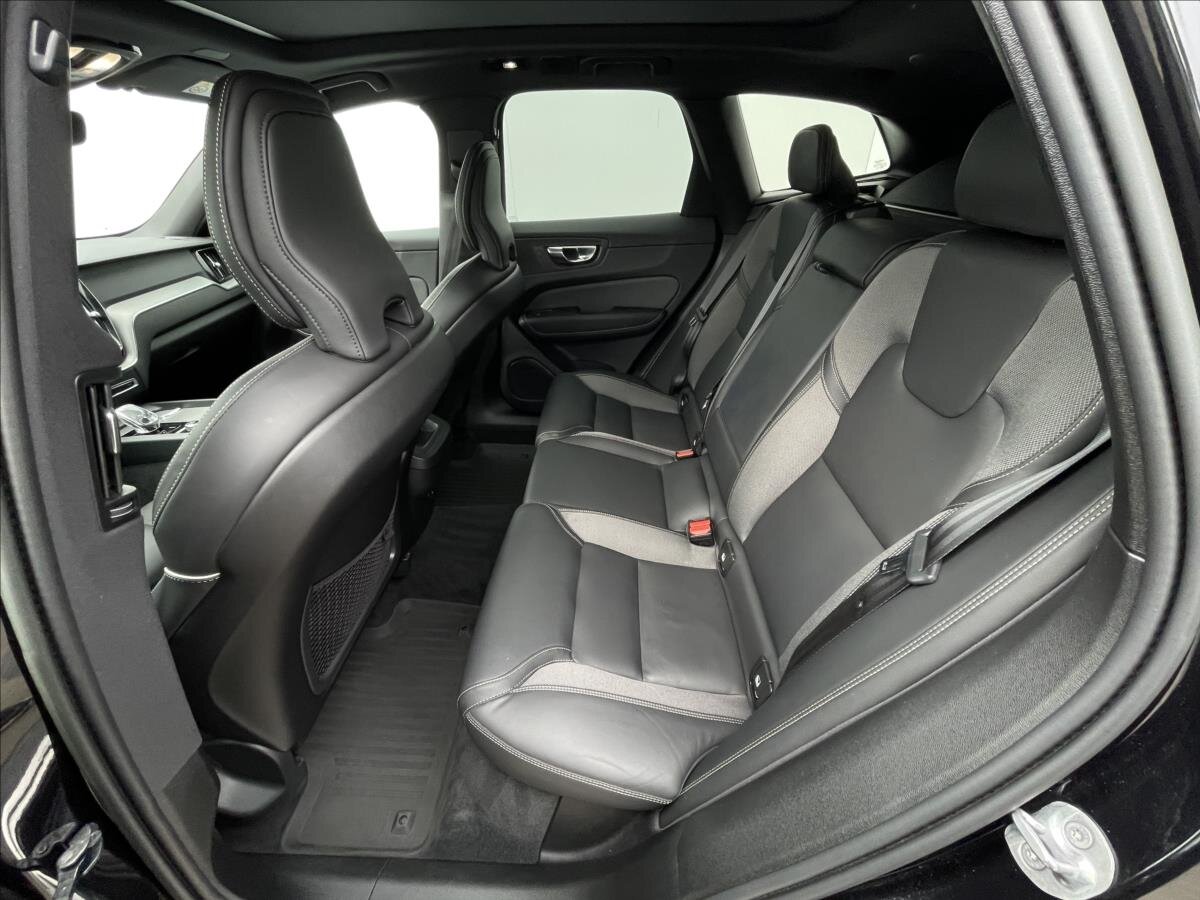 Volvo XC60 SUV / Terénní 2,0 l 173 kw