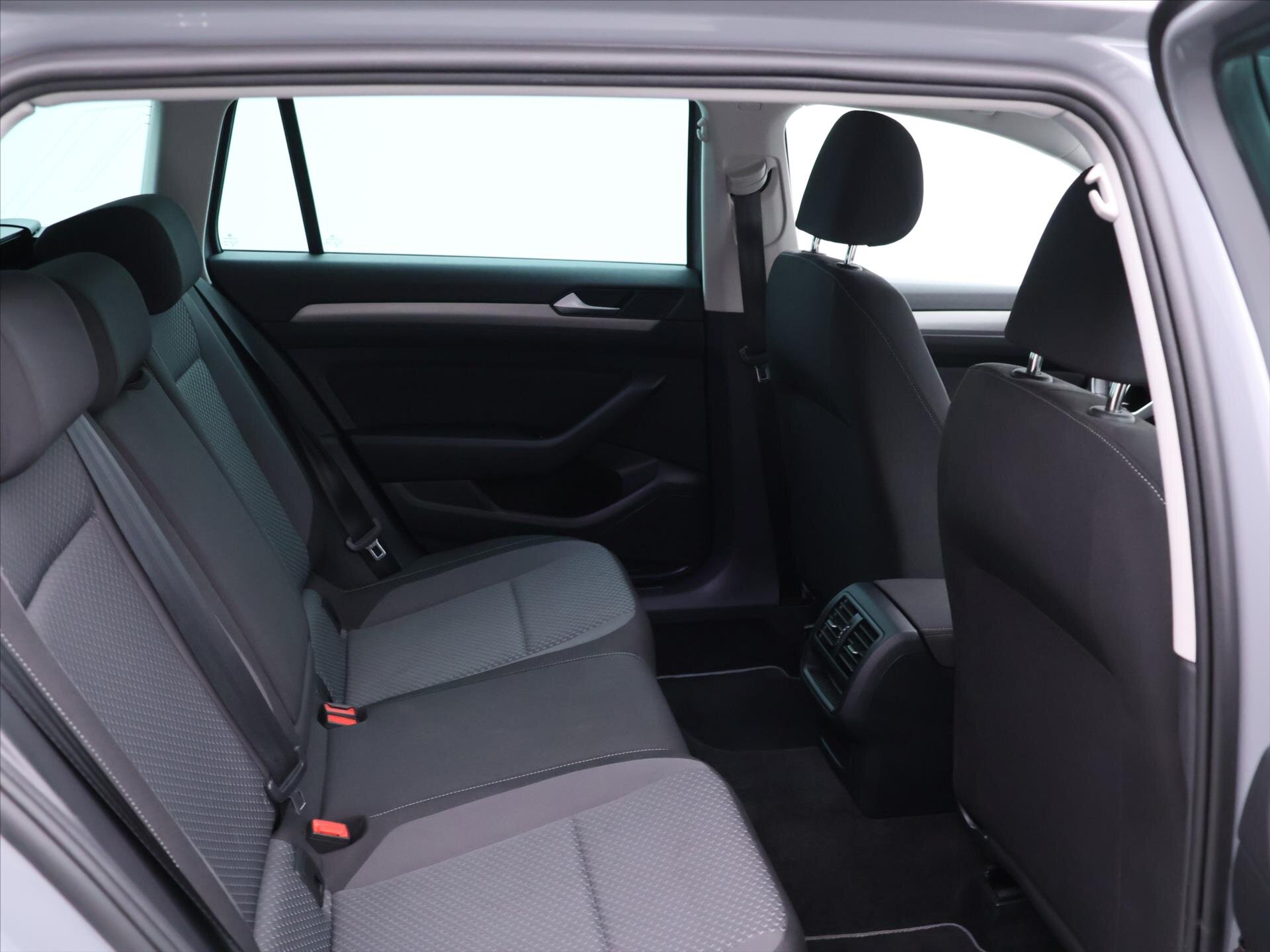 Volkswagen Passat Kombi 2,0 l 110 kw