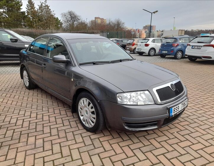 Škoda Superb Sedan / Limuzína 1,9 l 74 kw