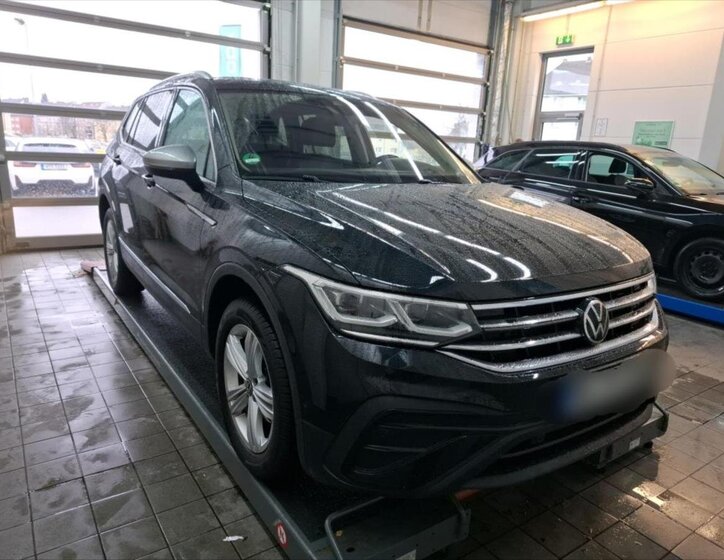 Volkswagen Tiguan Allspace SUV / Terénní 2,0 l 110 kw