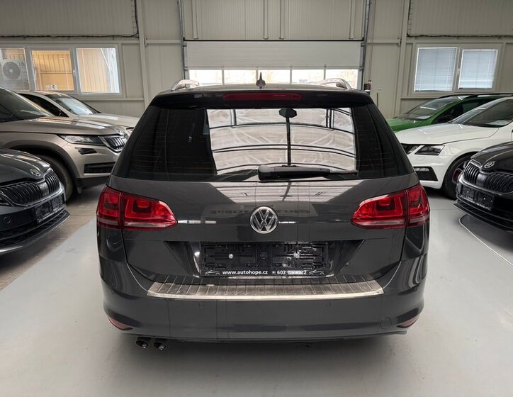 Volkswagen Golf Kombi 2,0 l 110 kw