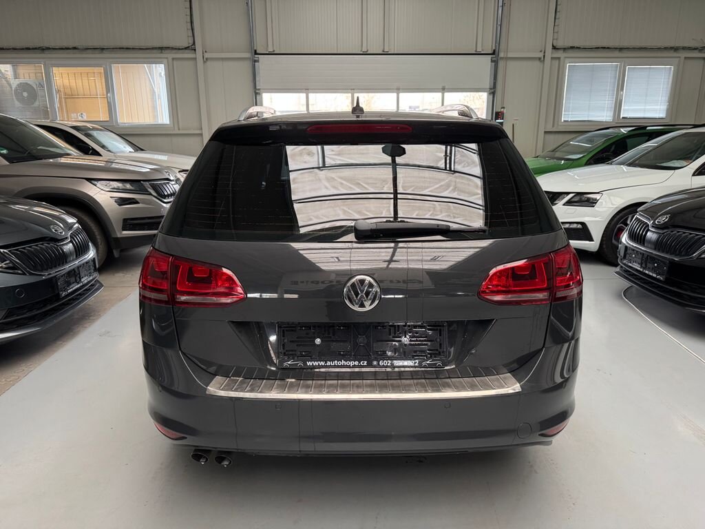 Volkswagen Golf Kombi 2,0 l 110 kw