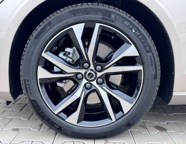 Volvo V60 Kombi 2,0 l 145 kw