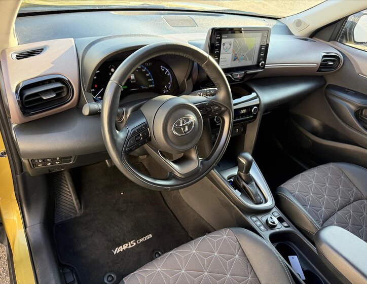 Toyota Yaris Cross SUV 1,5 l 68 kw