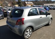 Toyota Yaris Hatchback 998,0 51 kw
