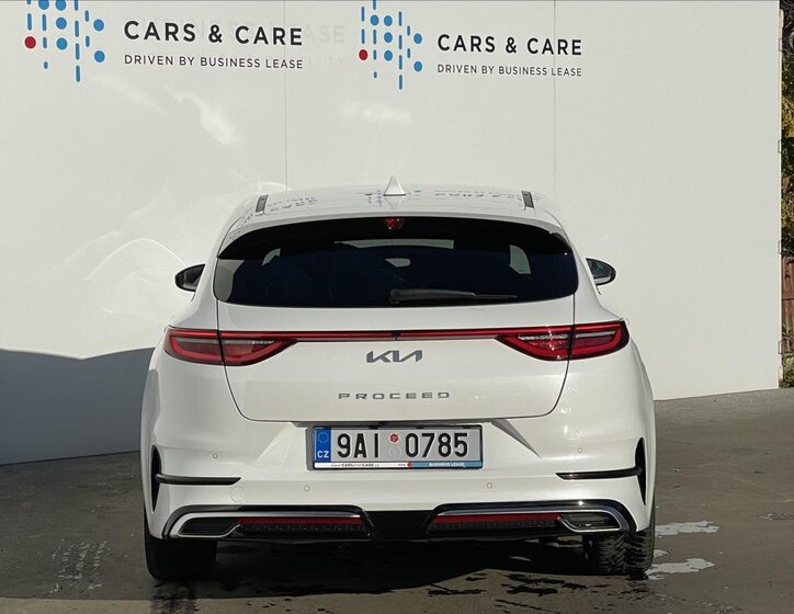KIA ProCeed 22