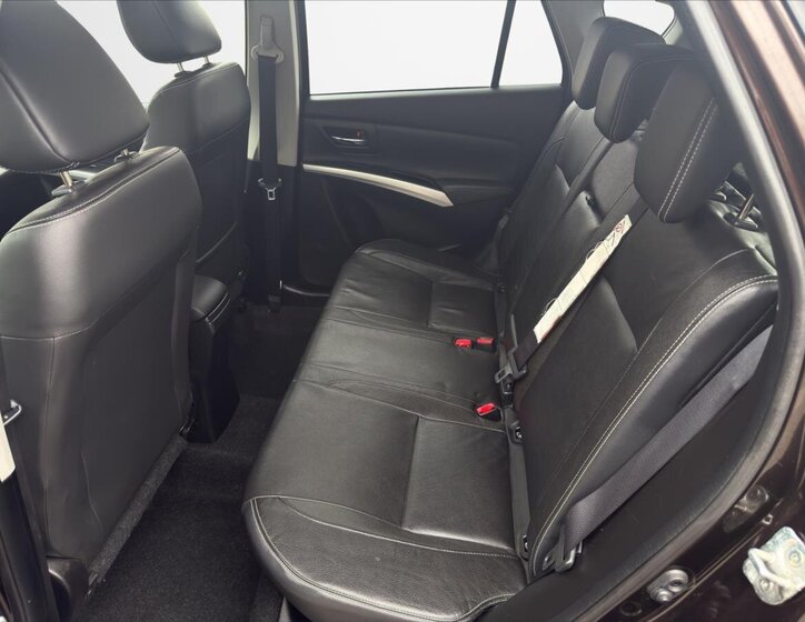 Suzuki SX4 S-Cross SUV / Terénní 1,6 l 88 kw