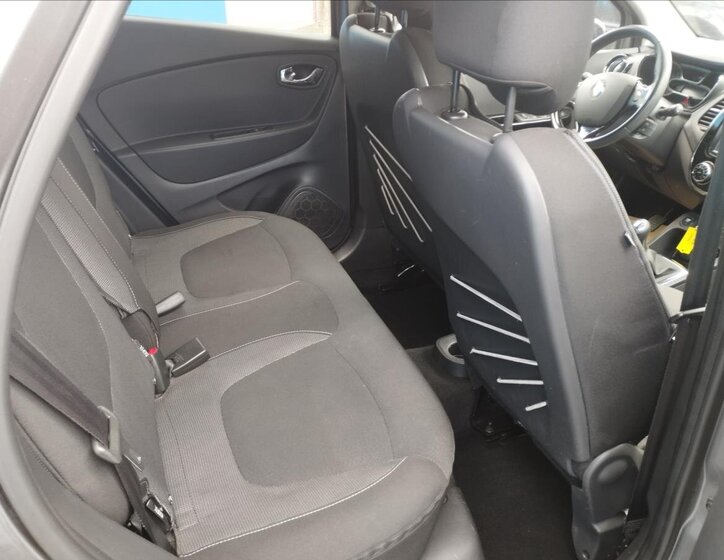 Renault Captur Hatchback 1,5 l 66 kw