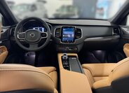 Volvo XC90 SUV / Terénní 2,0 l 335 kw