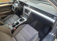 Volkswagen Passat 40
