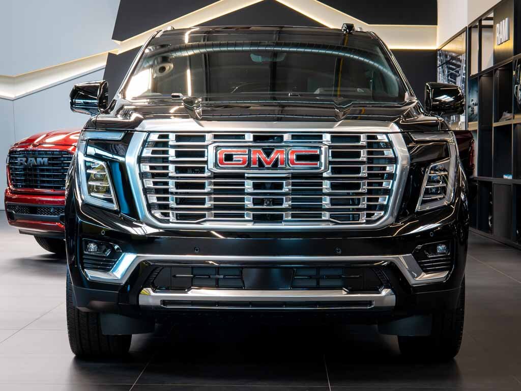 GMC Yukon SUV 6,2 l 313 kw