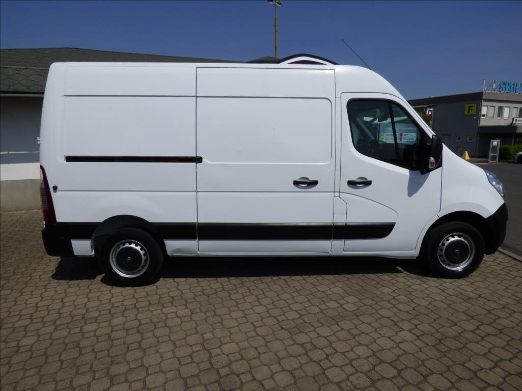 Opel Movano