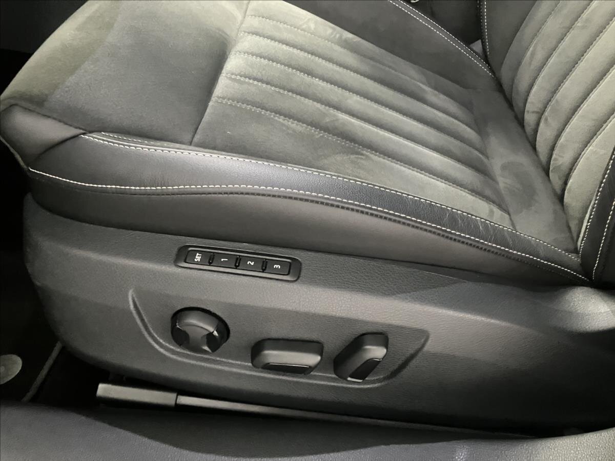 Škoda Superb Kombi 2,0 l 110 kw