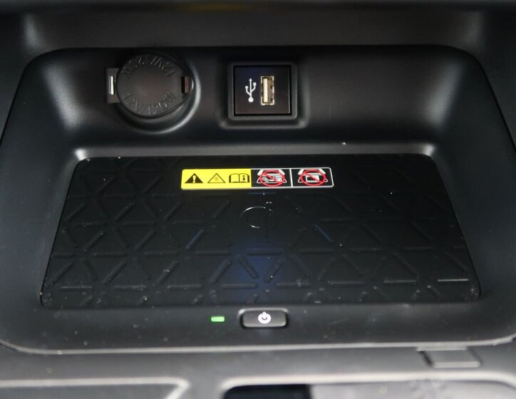 Toyota RAV4 SUV / Terénní 2,5 l 131 kw