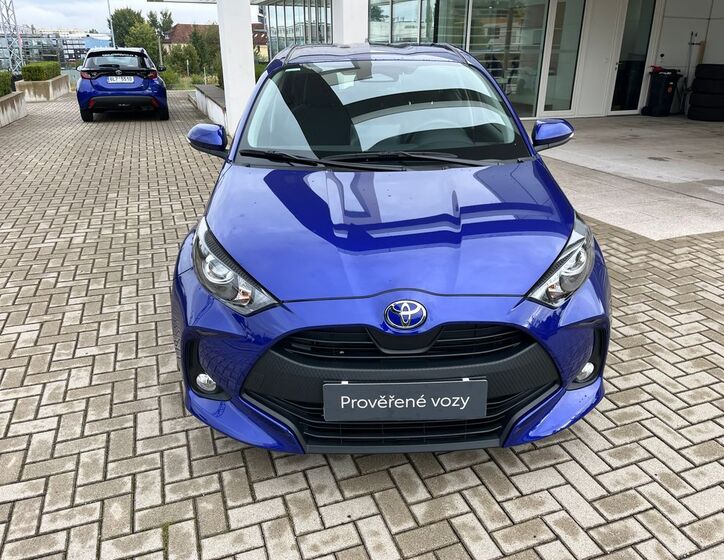 Toyota Yaris 9