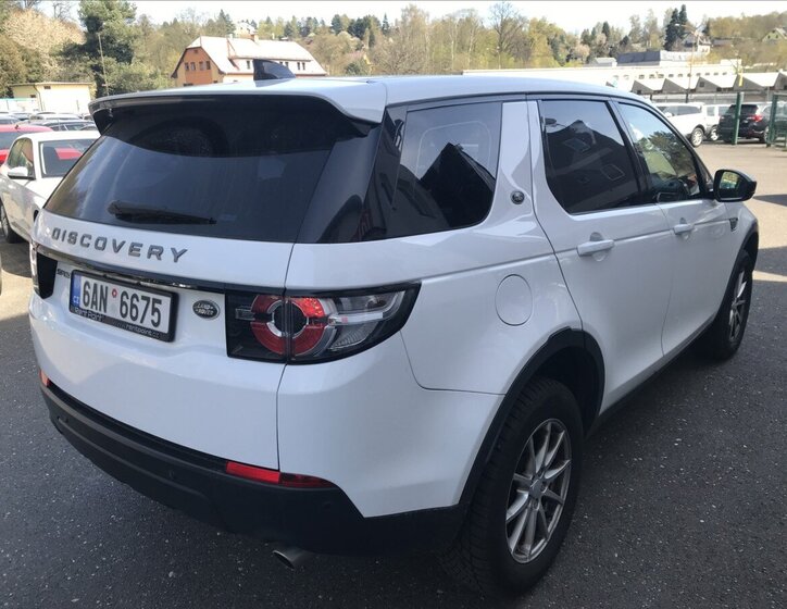 Land Rover Discovery Sport SUV / Terénní 2,0 l 110 kw