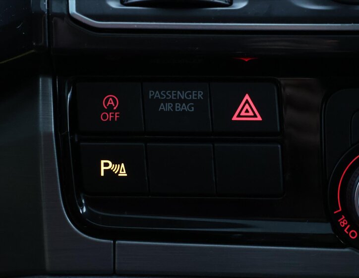 Volkswagen Multivan 26