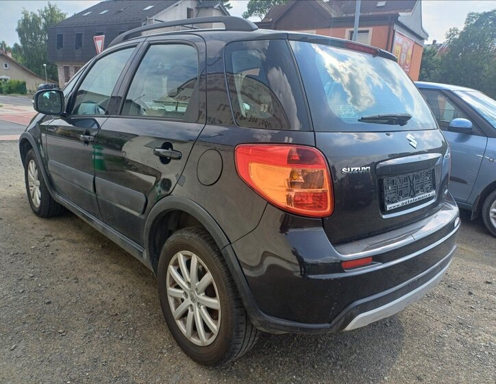 Suzuki SX4 Hatchback 2,0 l 99 kw