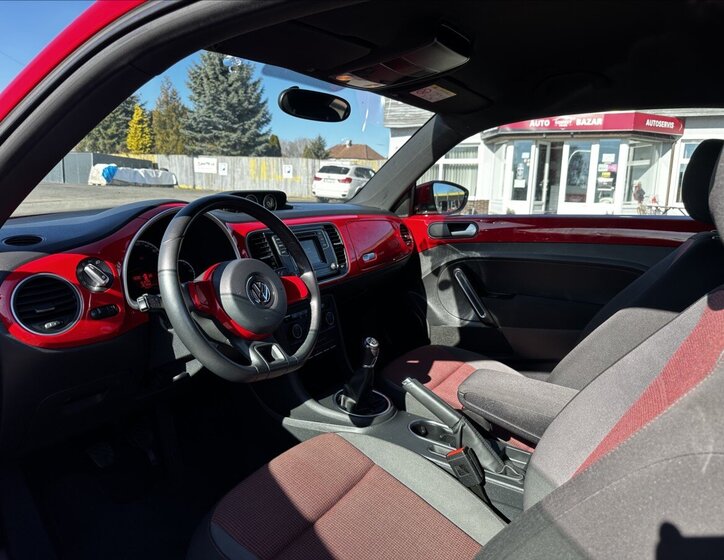Volkswagen Beetle Hatchback 1,2 l 77 kw