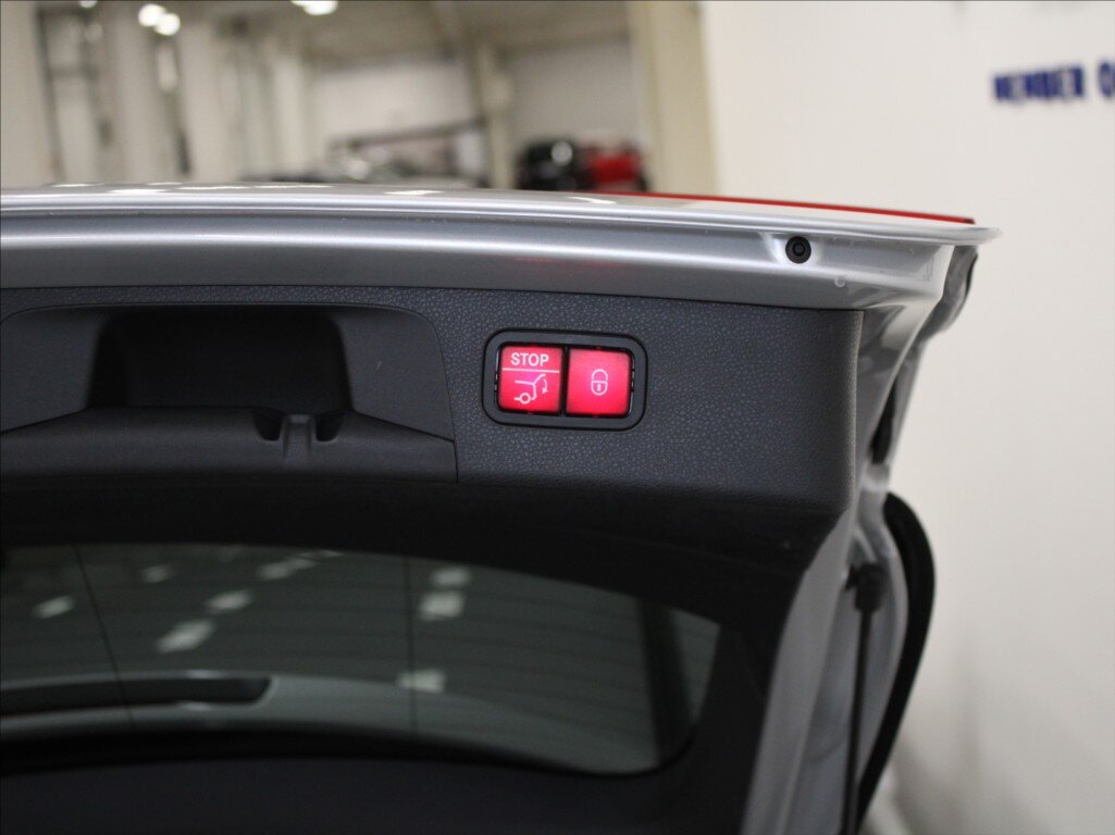 Mercedes-Benz Třídy E Kombi 4,0 l 450 kw