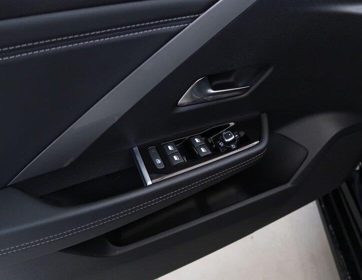 Opel Astra Hatchback 1,2 l 96 kw