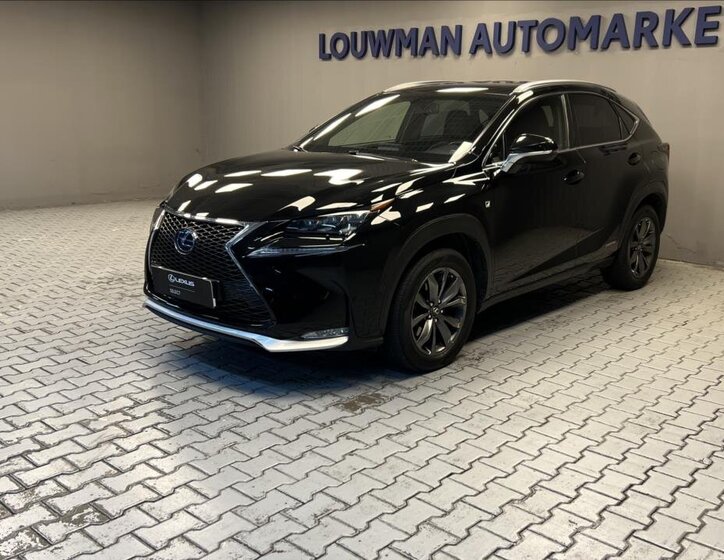 Lexus NX 300h 1