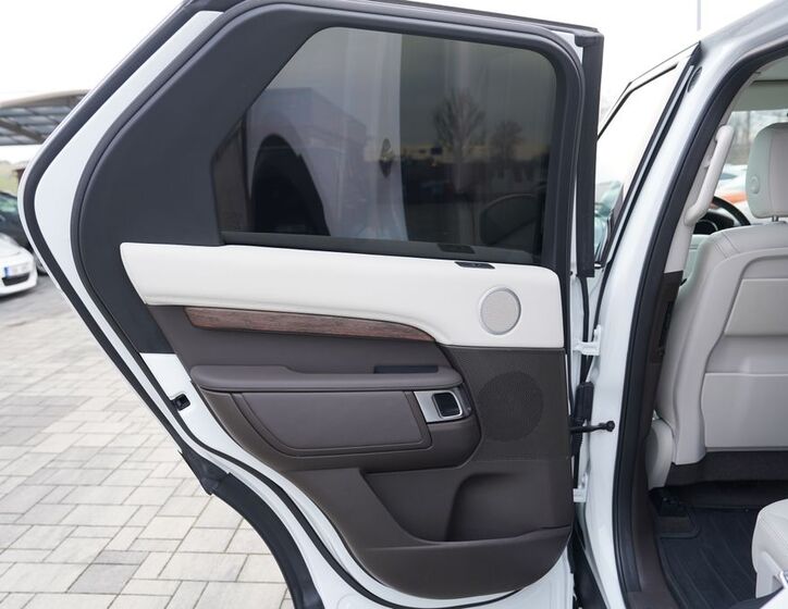 Land Rover Discovery 29