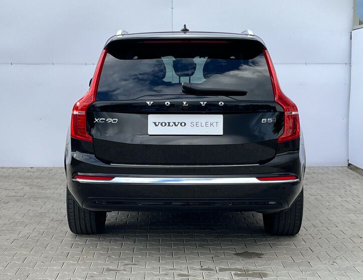 Volvo XC90 8