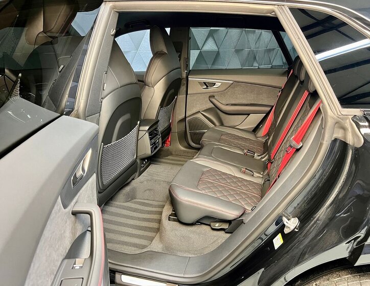 Audi Q8 SUV 3,0 l 210 kw