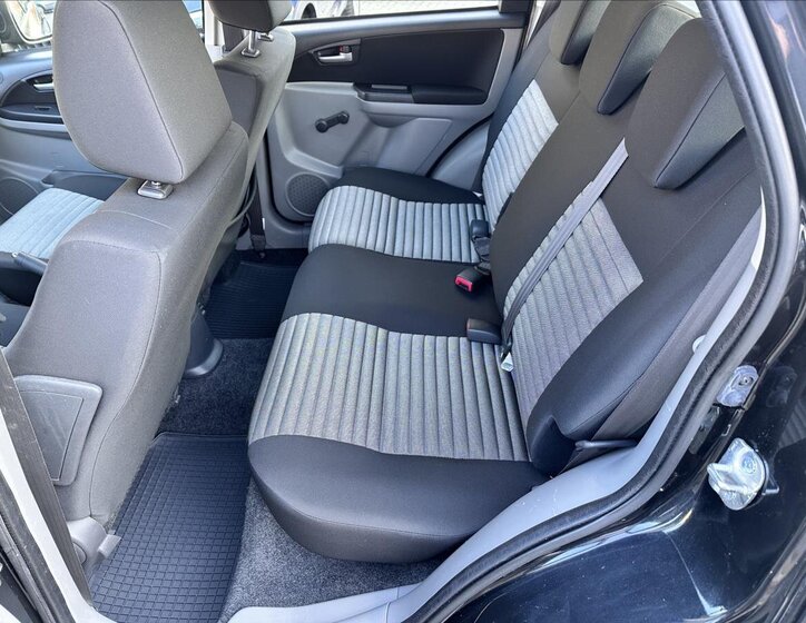 Suzuki SX4 Hatchback 1,6 l 88 kw