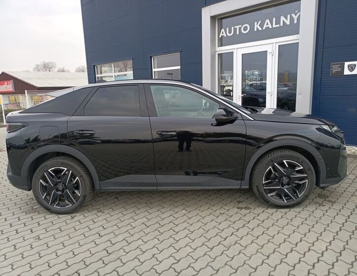 Peugeot 3008 SUV / Terénní 1,2 l 100 kw
