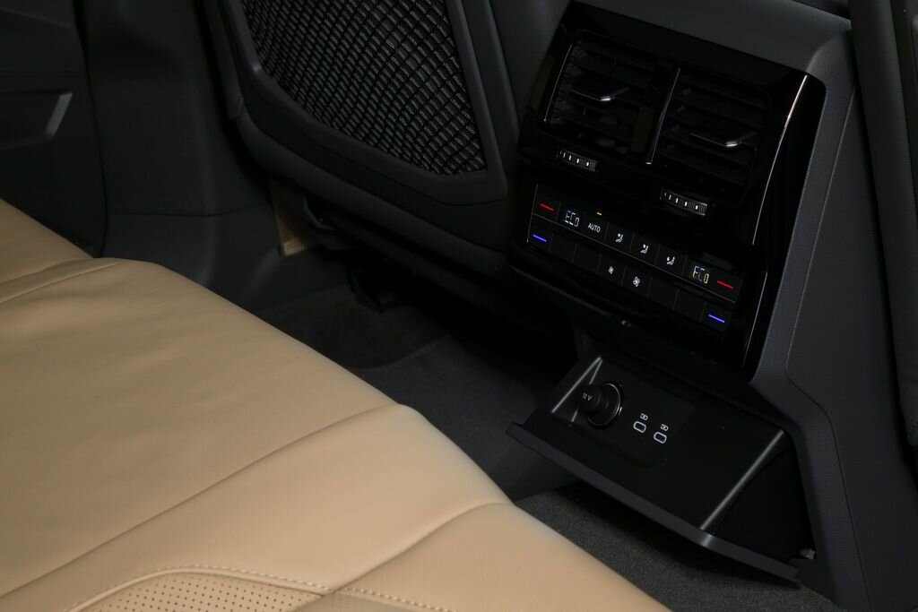 Volkswagen Touareg SUV 3,0 l 210 kw