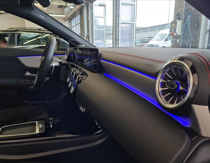 Mercedes-Benz CLA 17