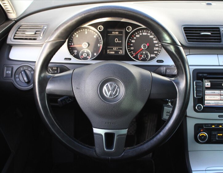 Volkswagen Passat 15