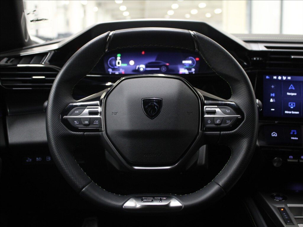 Peugeot 408 Liftback 1,6 l 165 kw