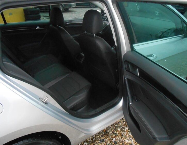 Volkswagen Golf Kombi 2,0 l 110 kw