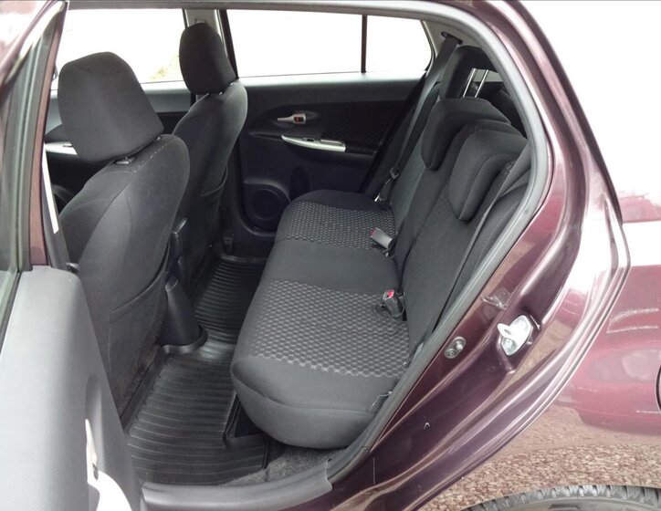 Toyota Urban Cruiser Hatchback 1,3 l 74 kw