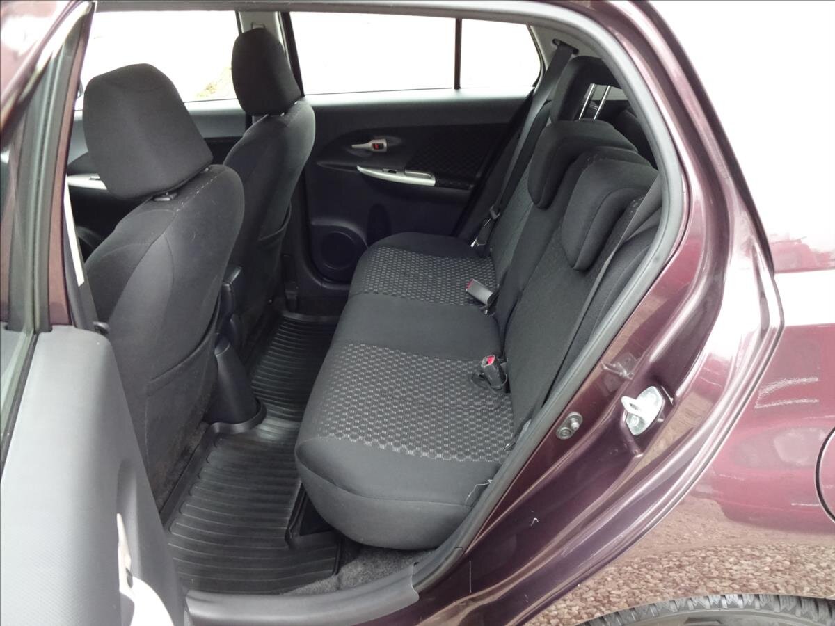 Toyota Urban Cruiser Hatchback 1,3 l 74 kw