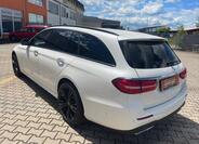 Mercedes-Benz Třídy E 10