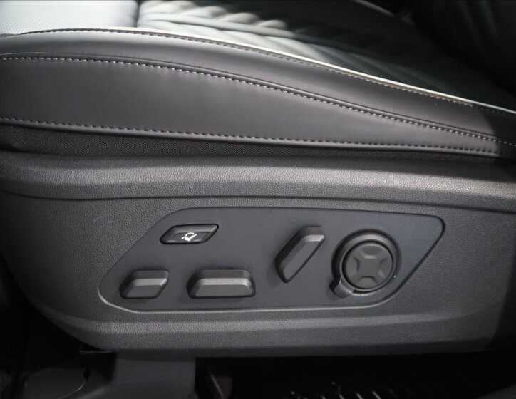 KIA Sorento SUV / Terénní 2,2 l 142 kw