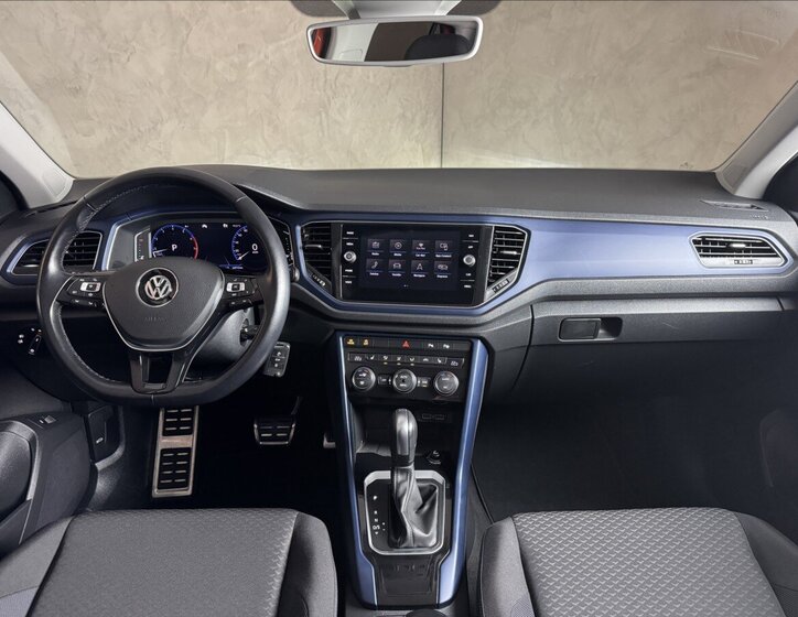 Volkswagen T-Roc SUV 1,5 l 110 kw