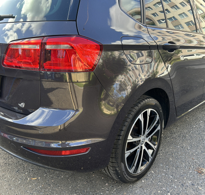 Volkswagen Golf Sportsvan 10