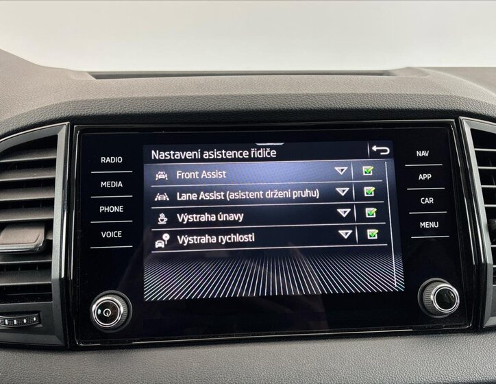 Škoda Karoq SUV / Terénní 1,5 l 110 kw