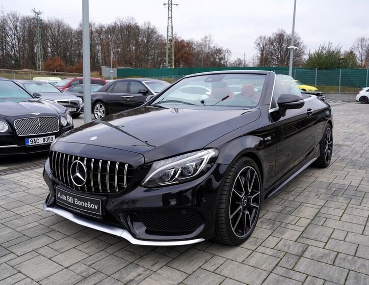 Mercedes-Benz Třídy C 9