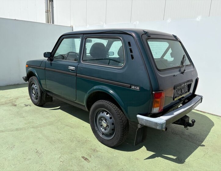 Lada Niva SUV / Terénní 1,7 l 60 kw
