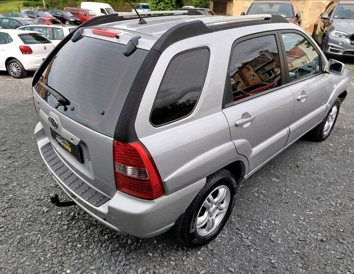KIA Sportage SUV / Terénní 2,0 l 103 kw